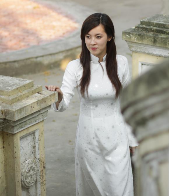 学长舌尖伸入湿嫩蜜汁h